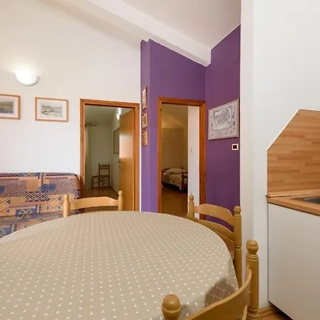 In With Seaview, Terrace, Air Condition, Wifi * Trogir