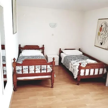 In With Seaview, Terrace, Air Condition, Wifi * Trogir