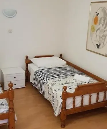 In With Seaview, Terrace, Air Condition, Wifi Apartament